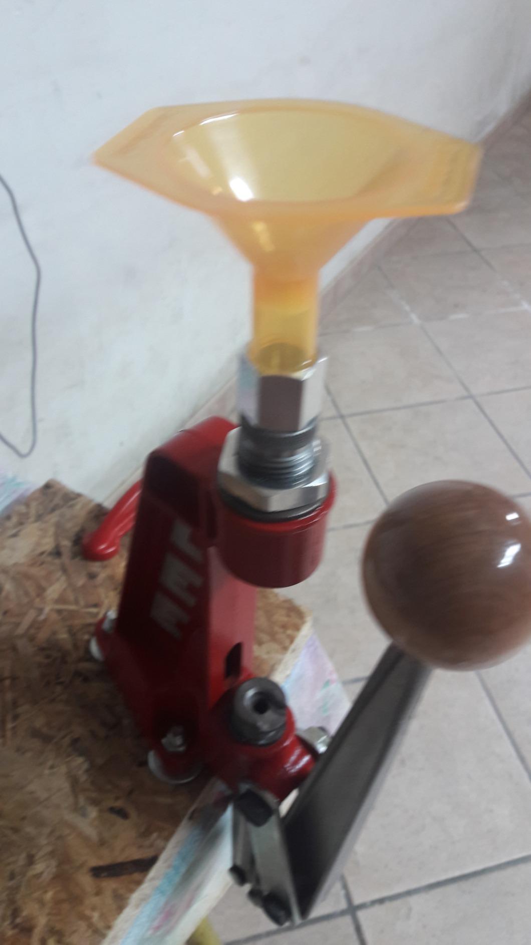 Smartreloader Ricarica SR55 imbuto polvere antistatico