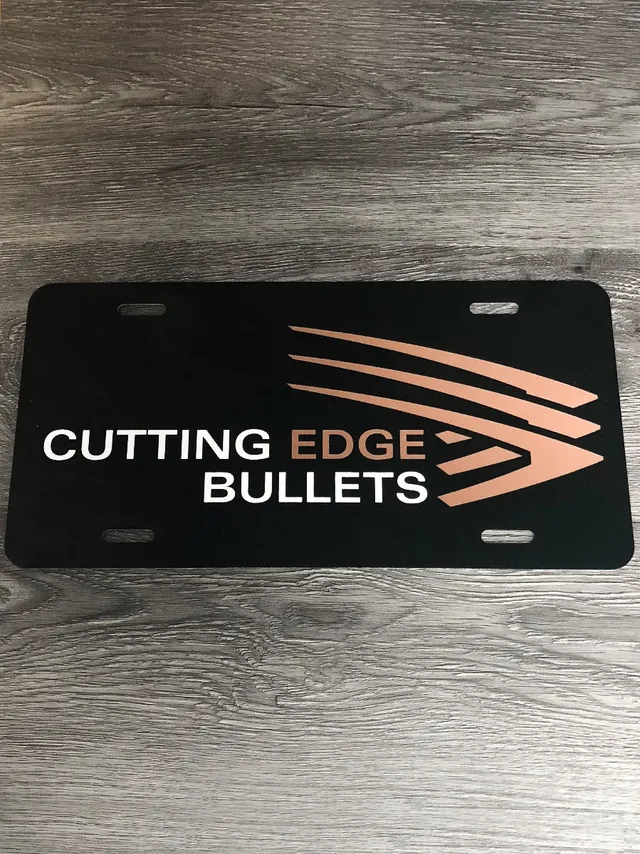 Cutting Edge targa auto nera alluminio logo CEB