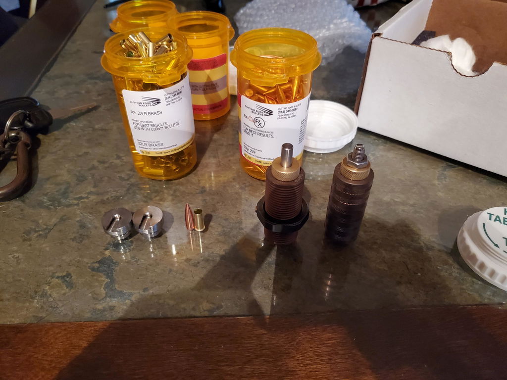 Cutting Edge CuRx Die Set Ricarica 22LR con Shell Holder